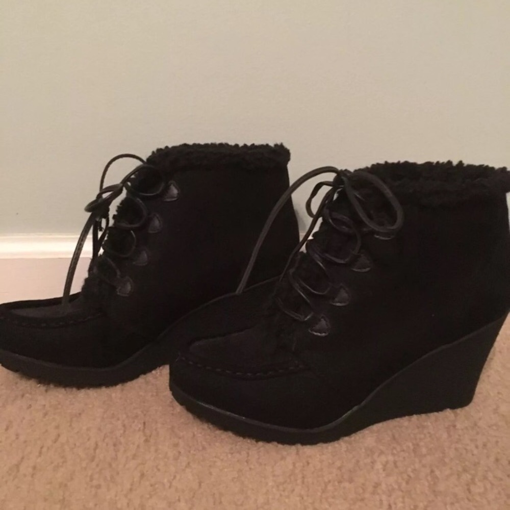 Rampage black suede Booties 7.5